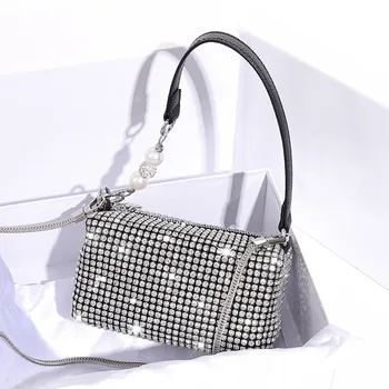 2023 Новата модерна дамска чанта на едно рамо за подмишниците, мини чанта за отдих, преносима малка квадратна чанта през рамо